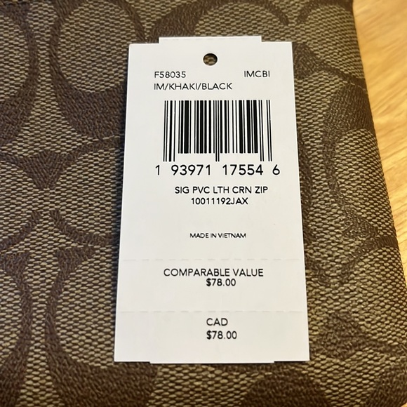 Brand New Brown Coach Wristlet With Tags - Picture 4 of 5